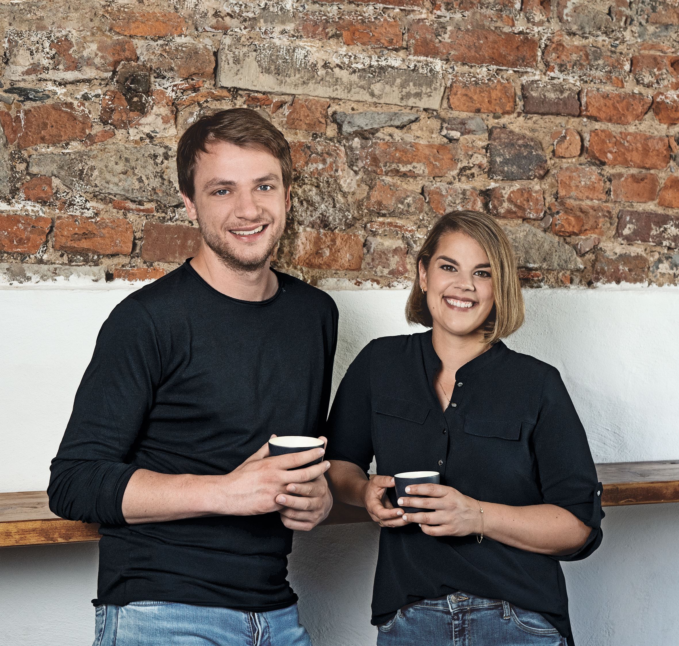 Frühmoderatoren-Team von Radio Herford und Radio Westfalica Christopher Menzel und Madline Ponte alias "Chrissi und Madline"